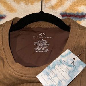 Klassy Network. Brown racetrack brami top.